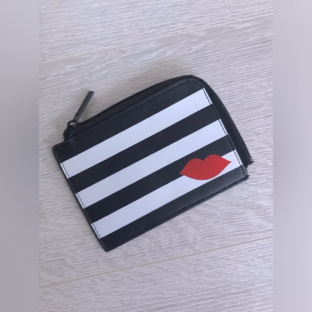 Sephora Striped Card Holder with Red Lip NWOT
